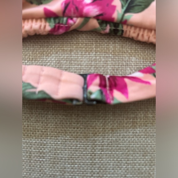 Tori Praver Floral Bikini Top Swimwear / Designed in Hawaii/ Size Small - Picture 11 of 11